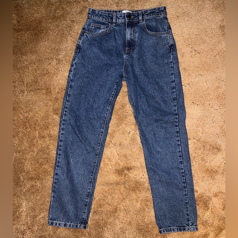 Cotton on size 6 blue jeans. Only worn a few times but look new!